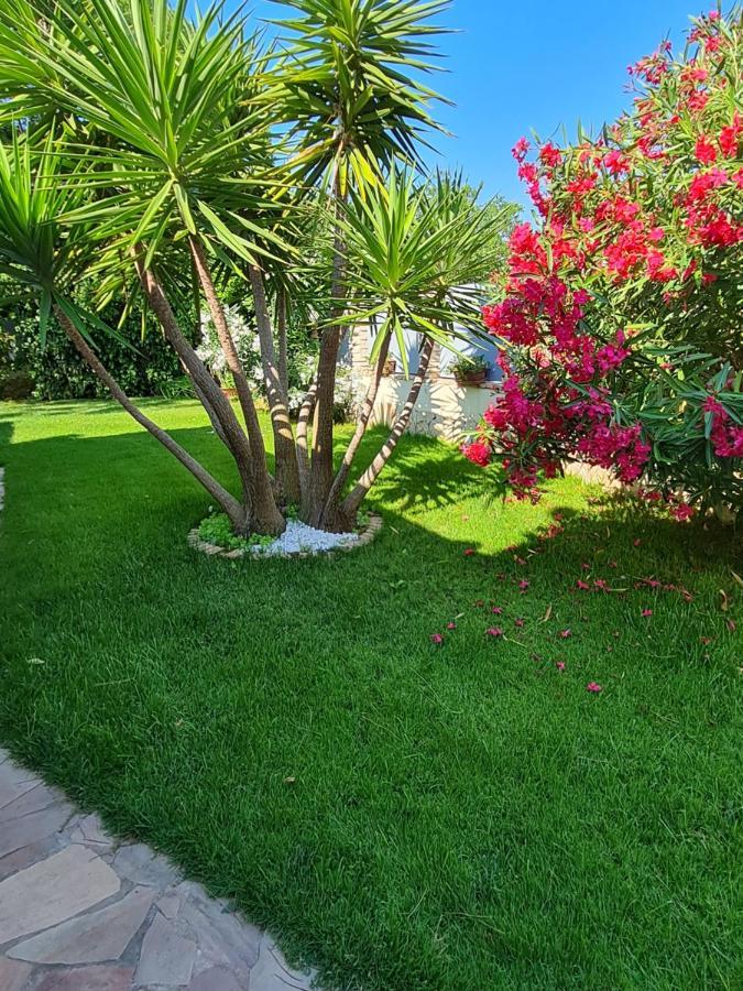 Gentarrubia Bed & Breakfast Capoterra Exterior photo